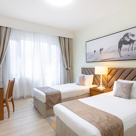 Golden Sands Suites Dubai Bagian luar foto